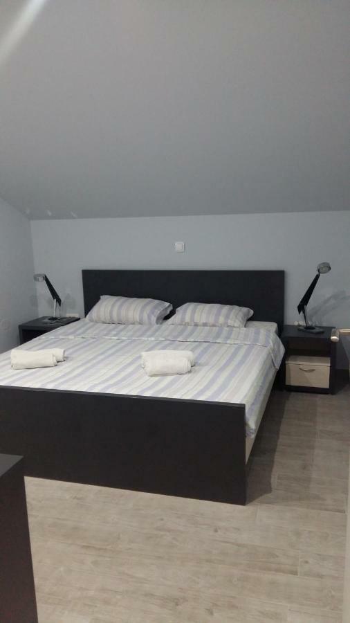 Apartments Sovran Vila Marija Prčanj Eksteriør billede