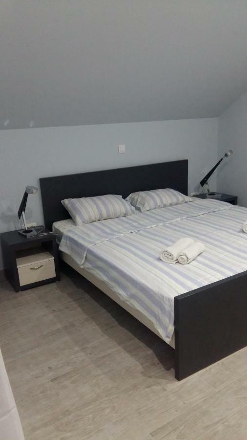 Apartments Sovran Vila Marija Prčanj Eksteriør billede