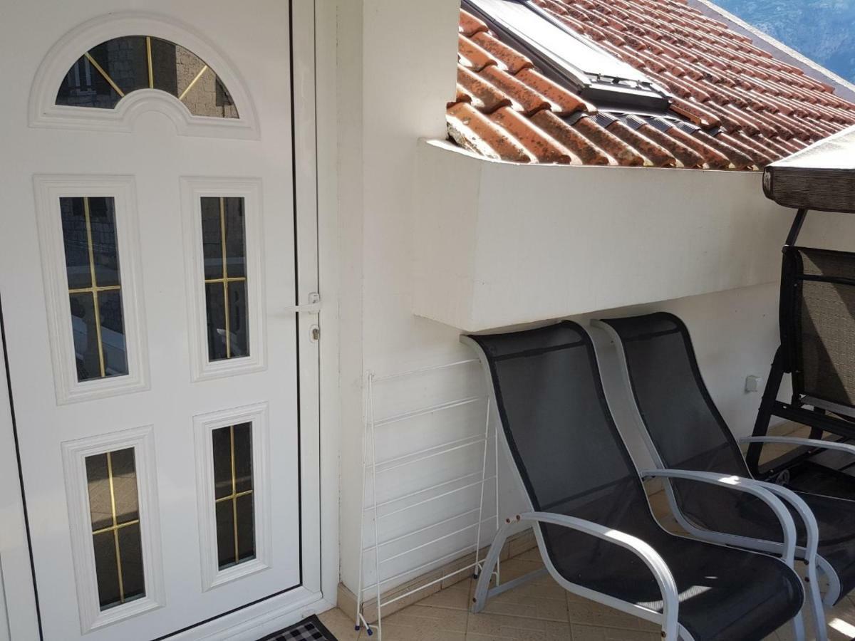 Apartments Sovran Vila Marija Prčanj Eksteriør billede